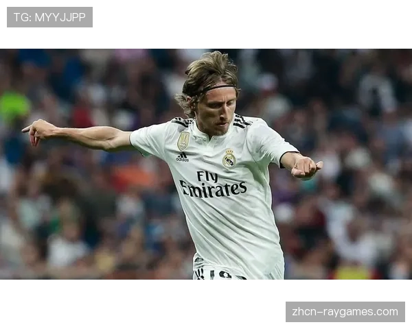 里尔签下法国中场加埃唐·佩兰,转会费500万欧元